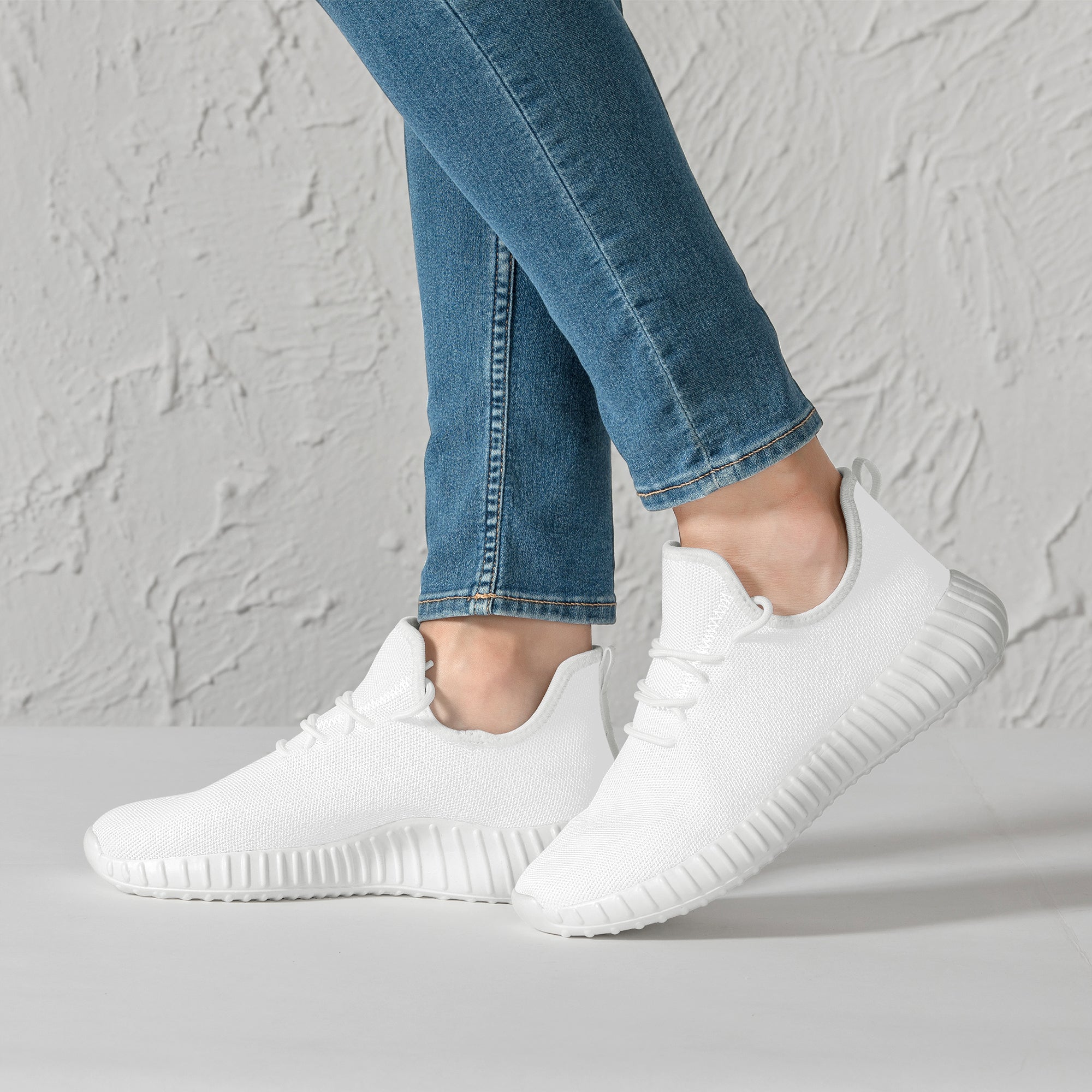 Customizable Mesh Knit Shoes